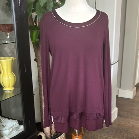 White House Black Market Tops - White House Black Market Long Sleeve Top – Size M